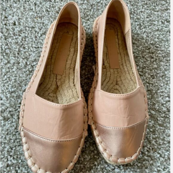 NWOT ASOS Espadrille Flat Pink Blush Faux Leather Rose Gold Metallic Toe Cap - Picture 1 of 4